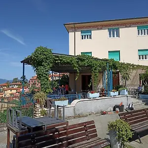 albergo-delle-ondine.hotelitalianriviera.com/